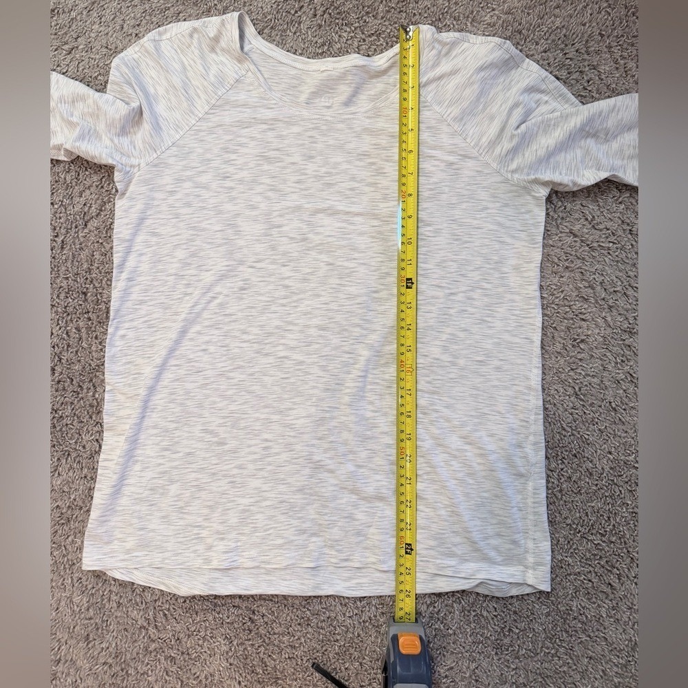 Lululemon 'Emerald' Long Sleeve Workout Shirt in 3 Color Space Dye - Picture 8 of 9